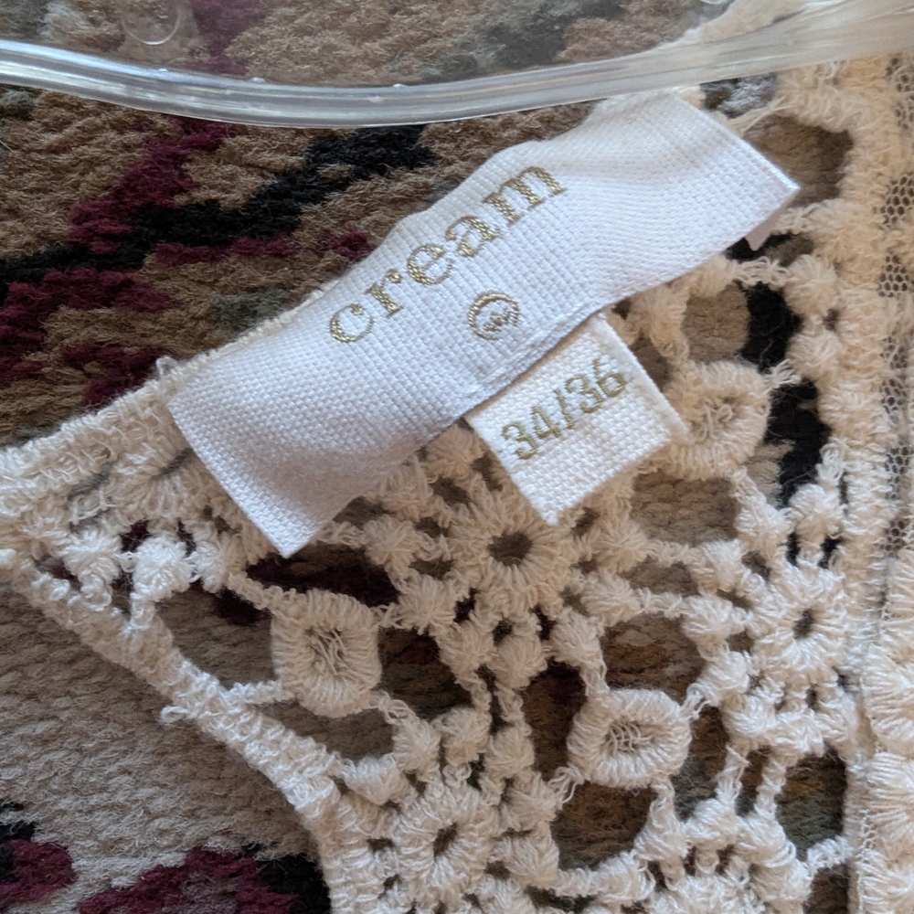 Chic White Lace Blouse for Women By CREAM - Picture 4 of 6
